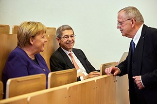 img02.jpg