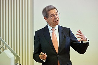 img12.jpg